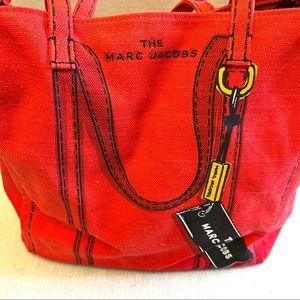 🌟🌟Marc Jacobs Trompe L'œil Red Tote - Open Top - Interior Zippered Pocket.